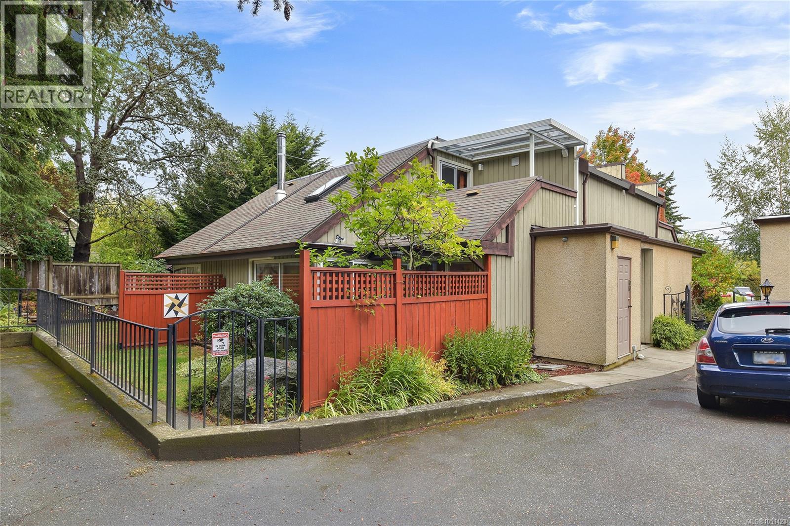 2310 Fernwood Rd - 34