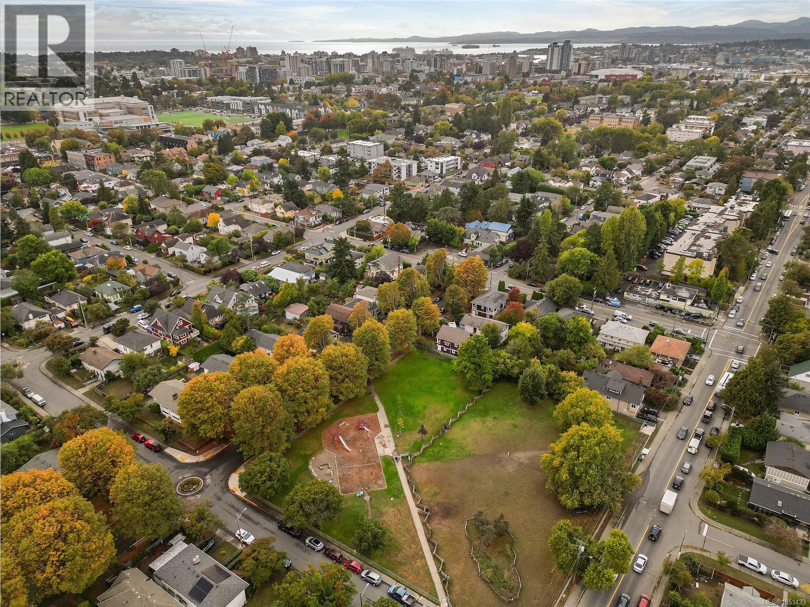 2310 Fernwood Rd - 47