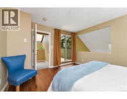2310 Fernwood Rd, Victoria, BC V8T2Z5 Photo 20