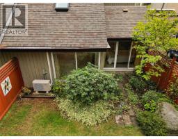 2310 Fernwood Rd, Victoria, BC V8T2Z5 Photo 33