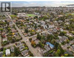 2310 Fernwood Rd, Victoria, BC V8T2Z5 Photo 45