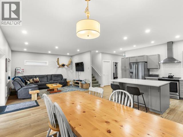 5 RELIANCE STREET - 11