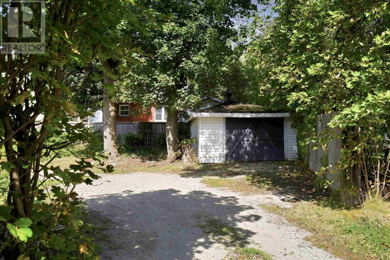 40 Euclid Rd — photo 37