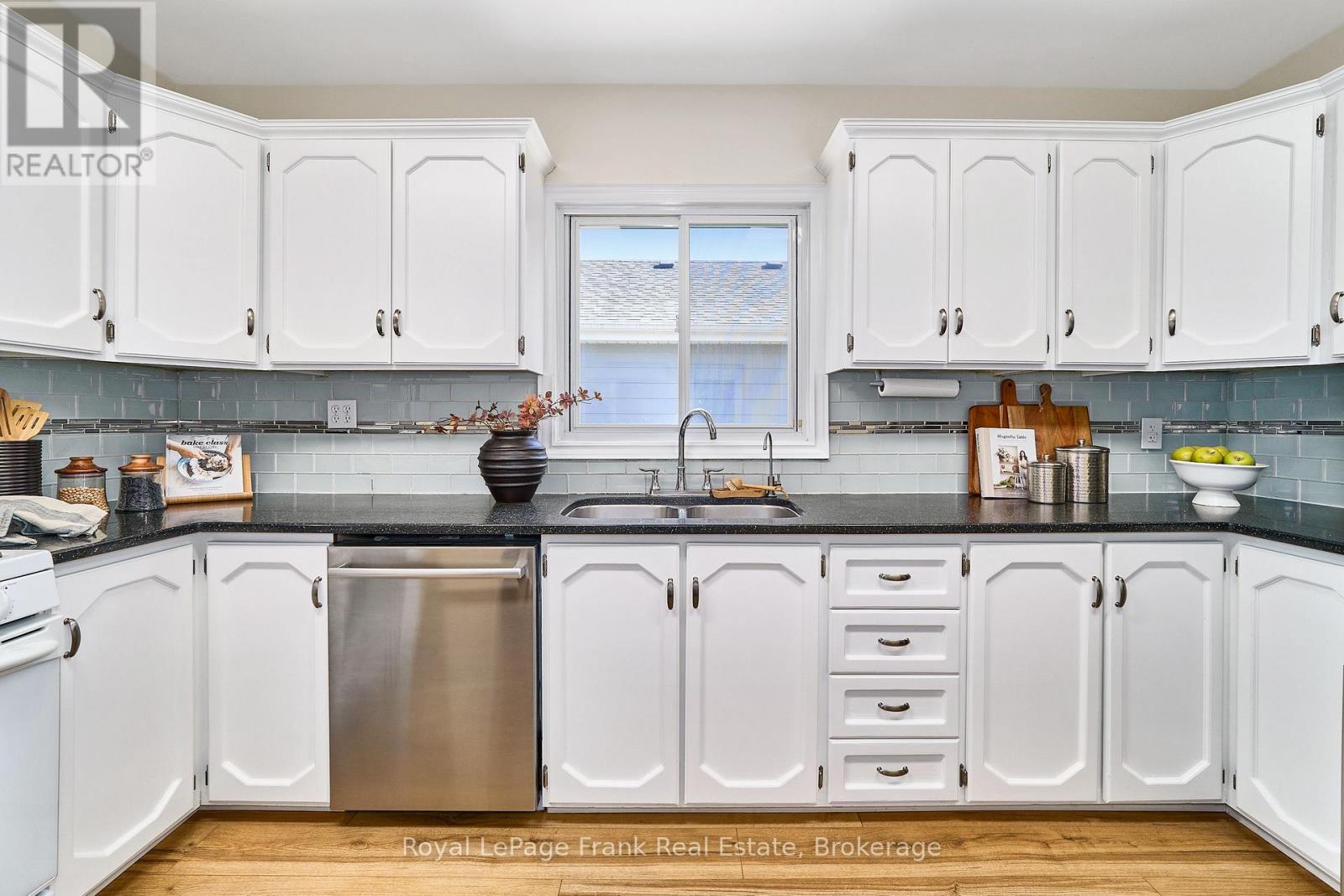 435 Woodcrest Avenue, Oshawa, ON photo 17