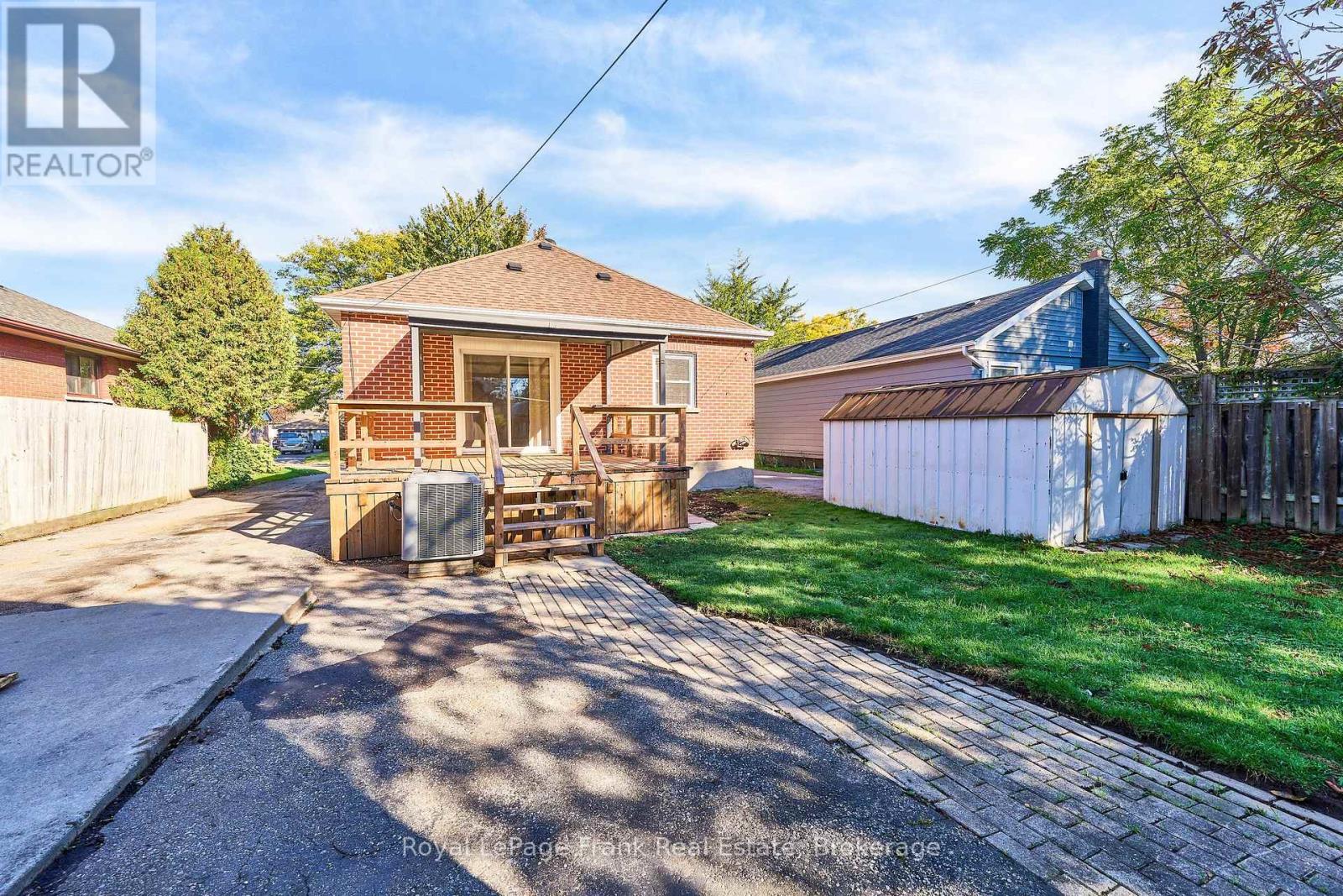 435 Woodcrest Avenue, Oshawa, ON photo 4