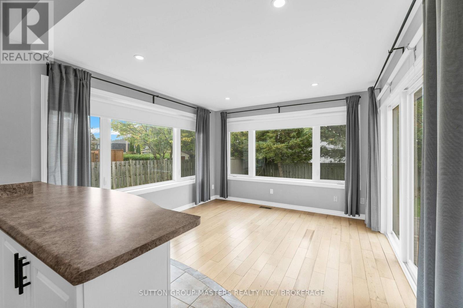 863 PEMBRIDGE CRESCENT - Image 17
