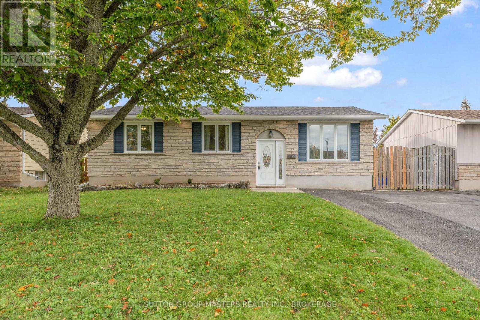 863 PEMBRIDGE CRESCENT - 2