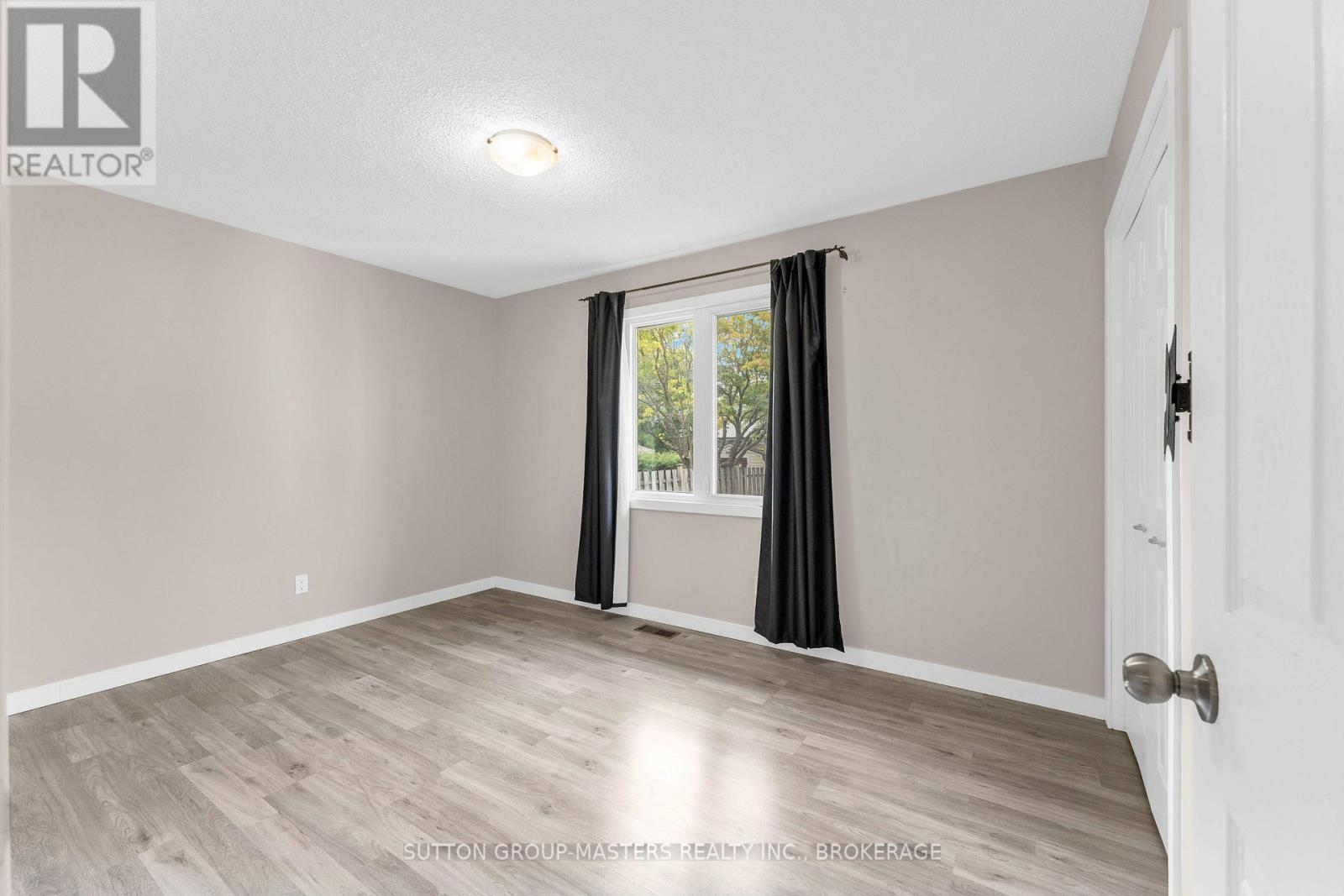 863 PEMBRIDGE CRESCENT - Image 22