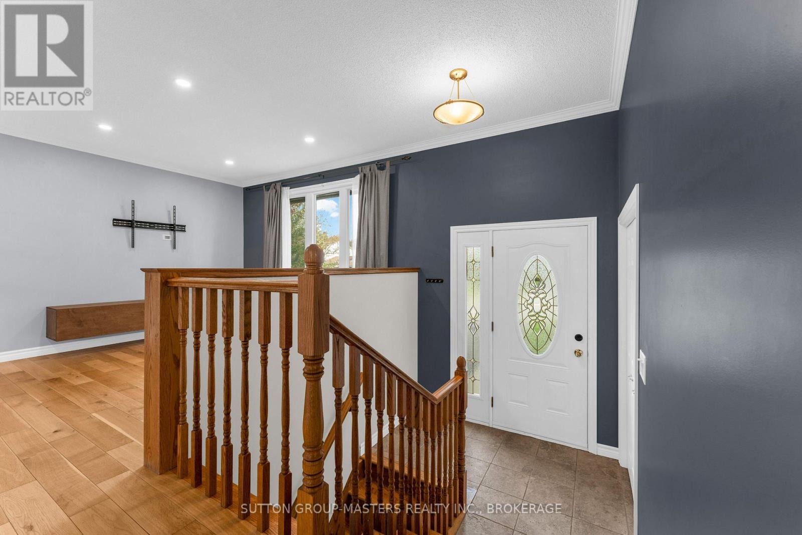 863 PEMBRIDGE CRESCENT - 3