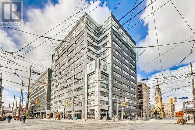 700 King Street West — photo 30