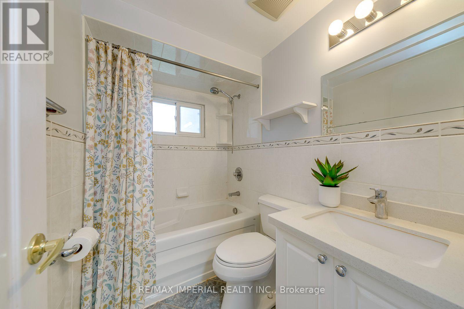 6100 Wabukayne Court — photo 27