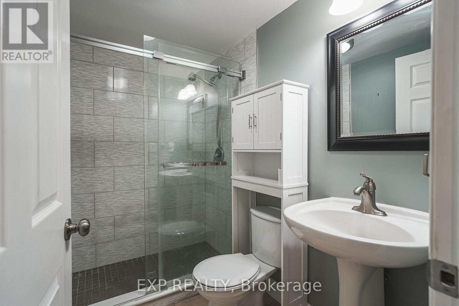 1496 QUEENSDALE AVENUE - Image 23