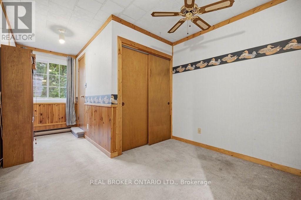 800 PINEGROVE CRESCENT - 18