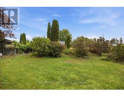 800 Pinegrove Crescent, Petawawa, ON K8A7E5 Photo 31