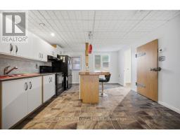 Workshop - 800 Pinegrove Crescent, Petawawa, ON K8A7E5 Photo 6