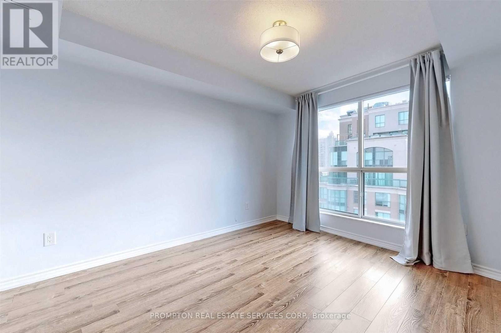 7 Lorraine Drive — photo 11