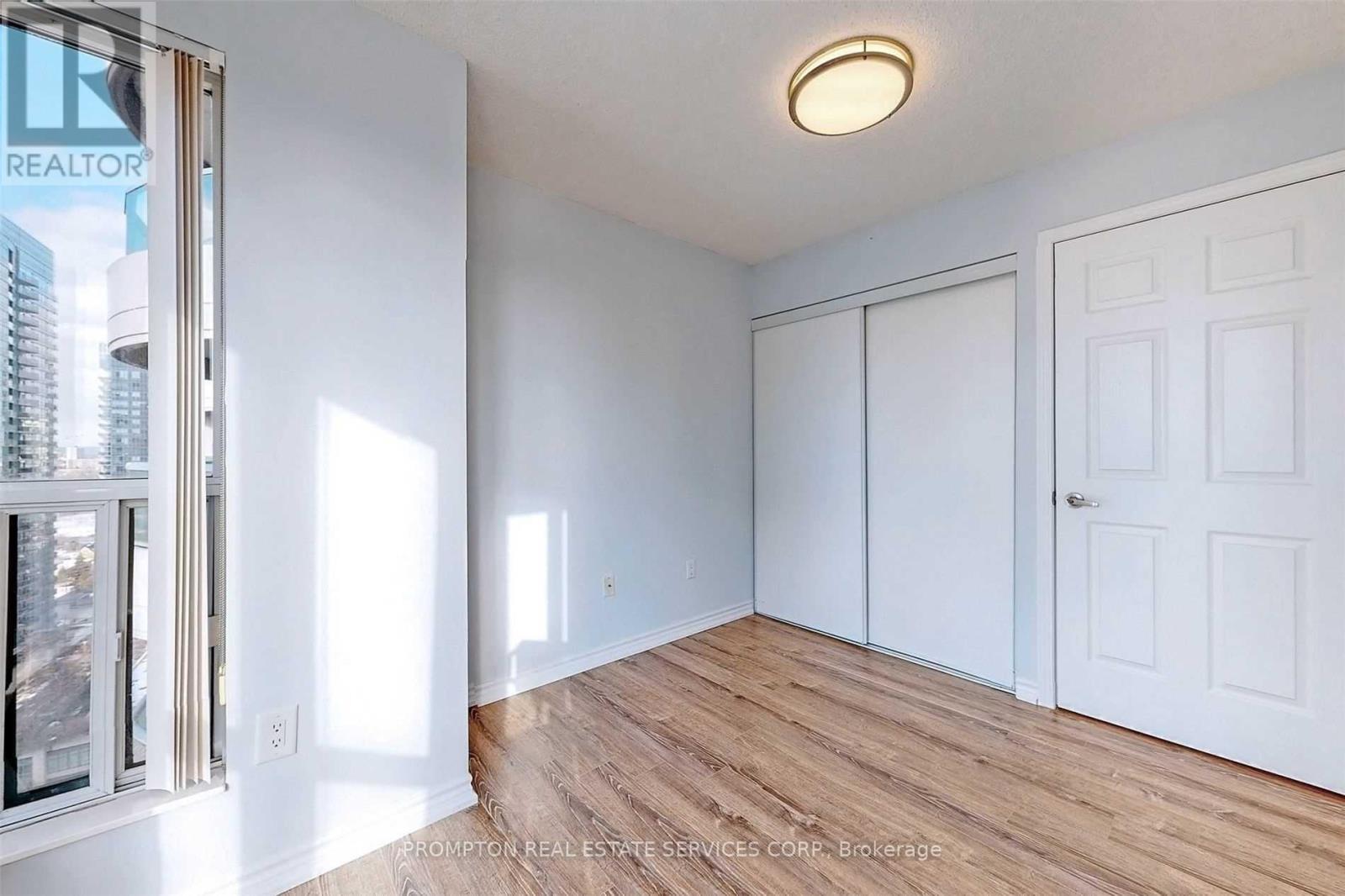 7 Lorraine Drive — photo 25