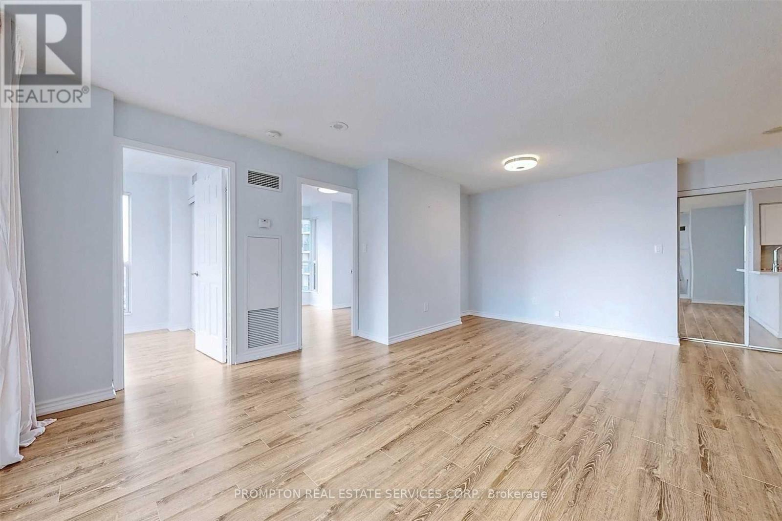 7 Lorraine Drive — photo 8