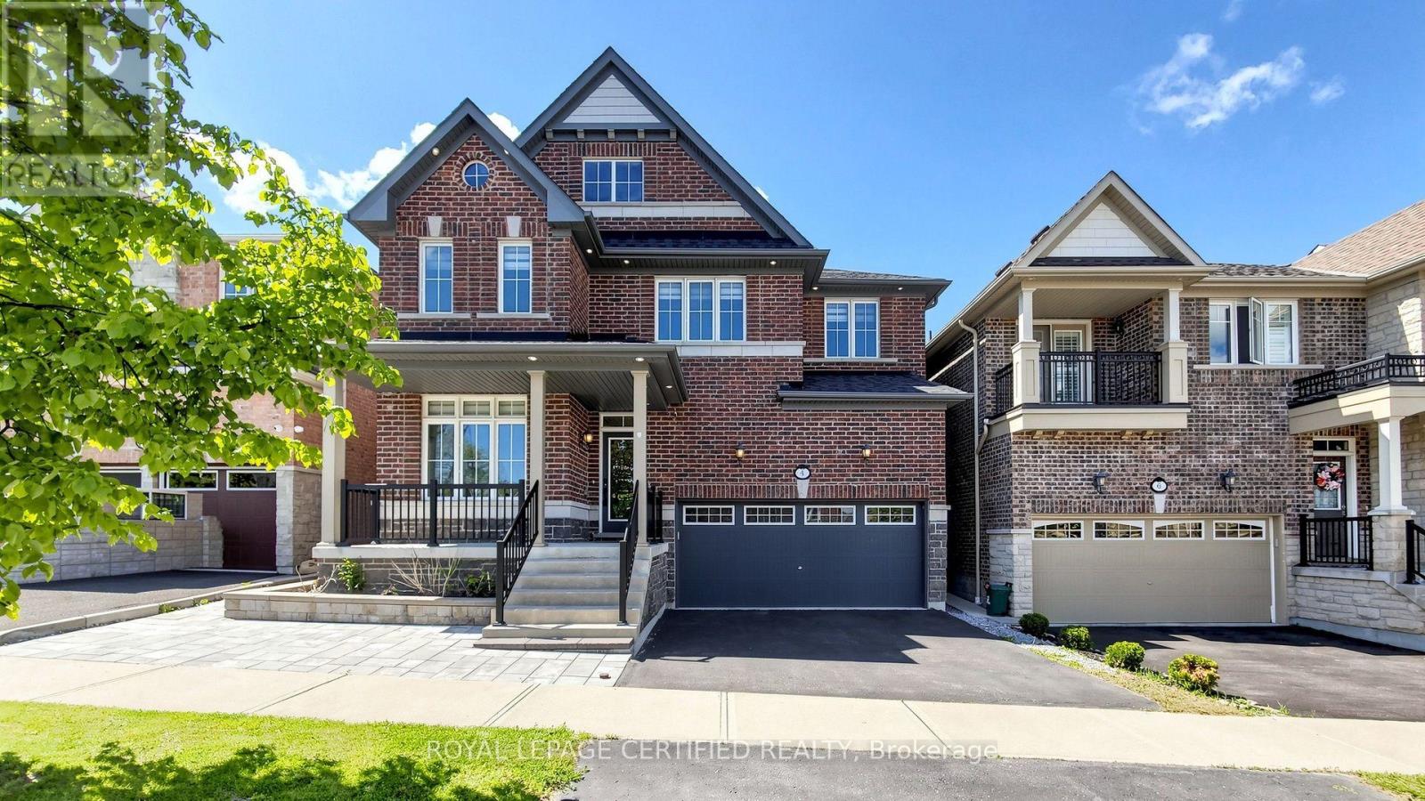 4 Mawby Street, Ajax, ON photo 1