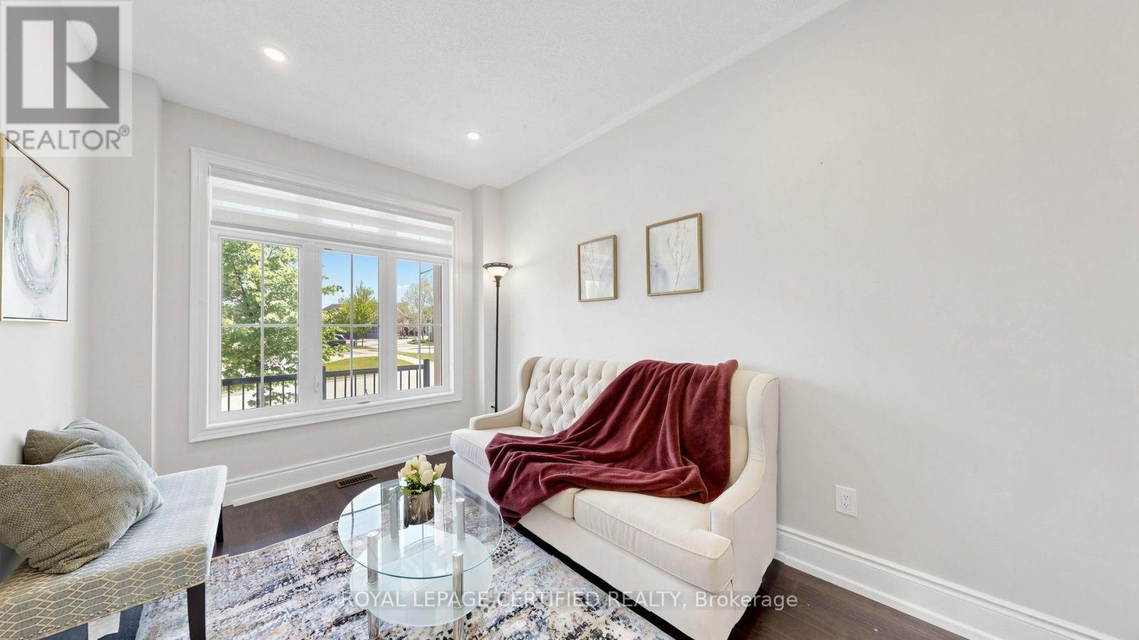 4 Mawby Street, Ajax, ON photo 4
