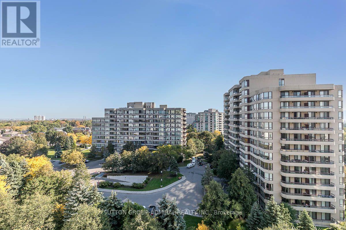 #1002 11 TOWNSGATE DRIVE - 18
