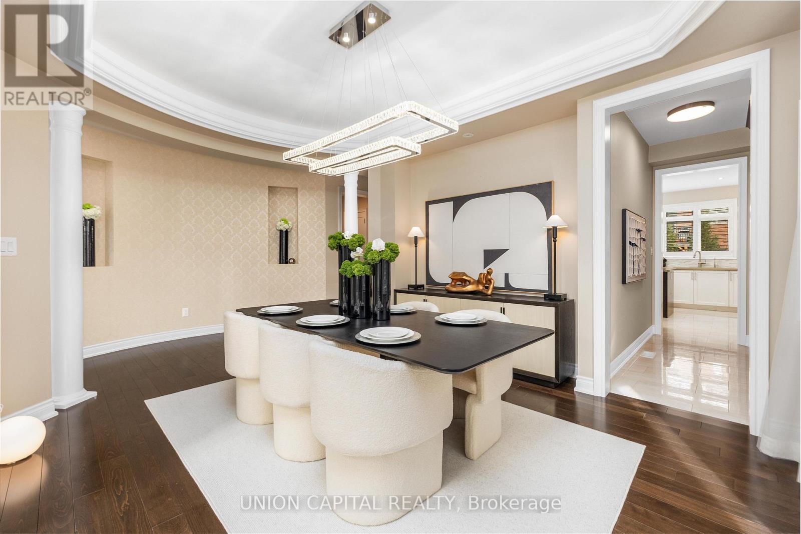 24 Royal West Road, Markham, ON photo 10