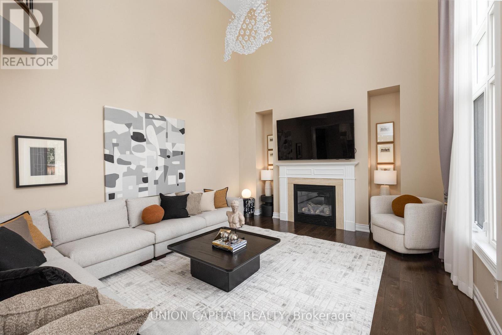 24 Royal West Road, Markham, ON photo 16