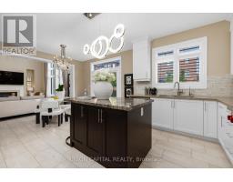 24 Royal West Road, Markham, ON L6C0L5 Photo 13