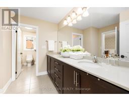 24 Royal West Road, Markham, ON L6C0L5 Photo 33