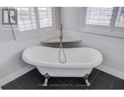 2 Kingshill Road, Richmond Hill, ON L4E4B1 Photo 24