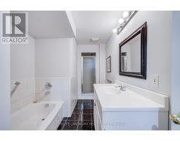 2 Kingshill Road, Richmond Hill, ON L4E4B1 Photo 40