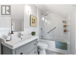 6366 Berlin Street, Halifax Peninsula, NS B3L1T5 Photo 32