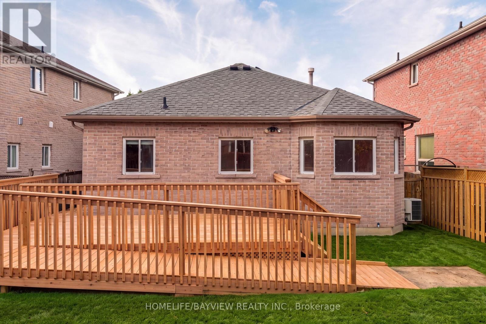 126 Raymond Crescent, Barrie, ON photo 17