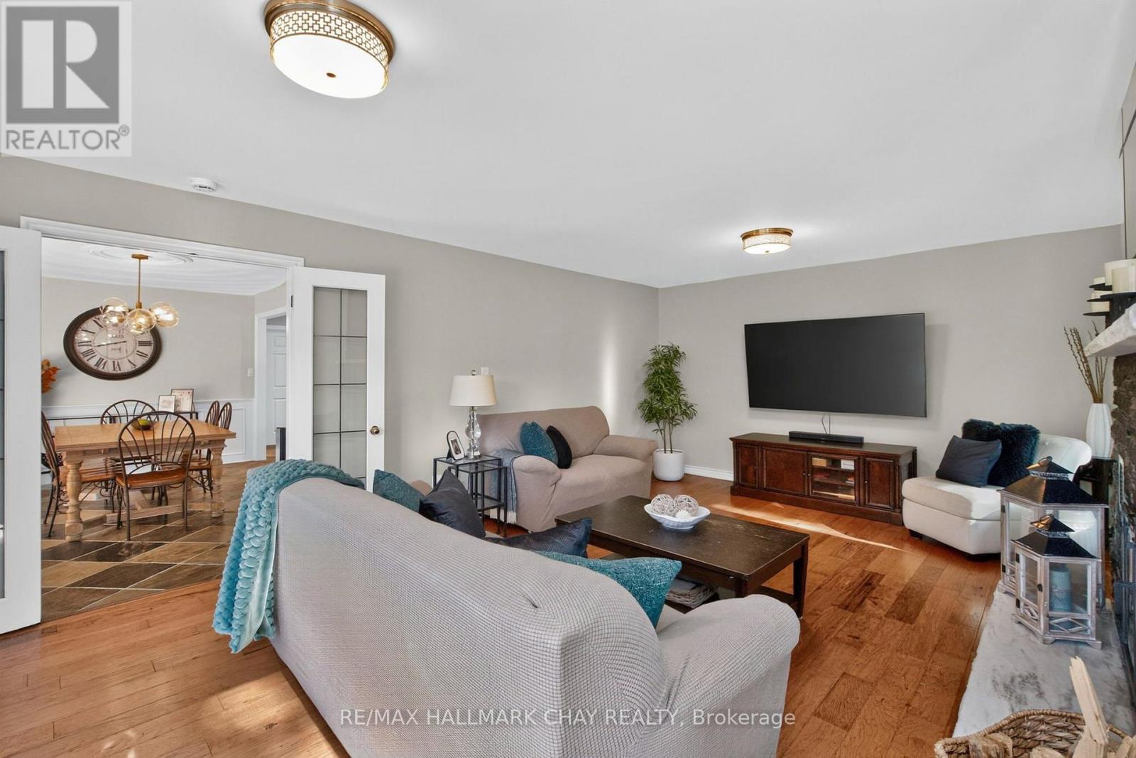 98 Idlewood Drive, Springwater, ON photo 11