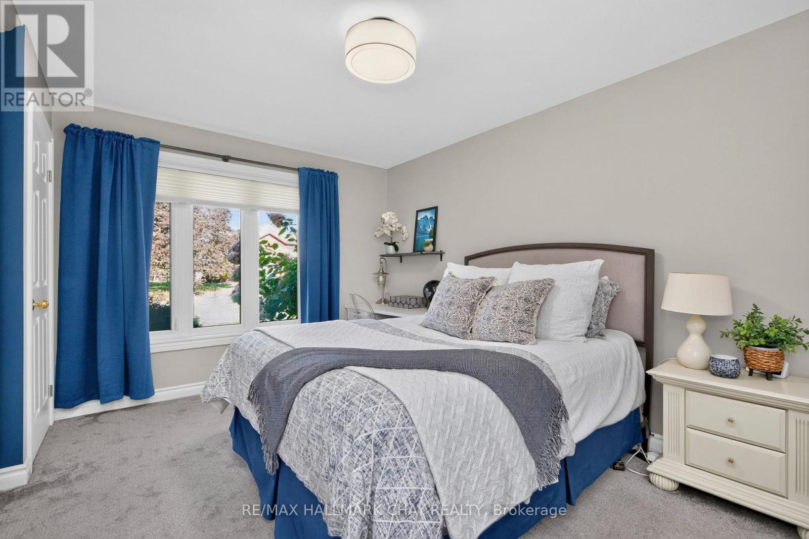 98 IDLEWOOD DRIVE - 23