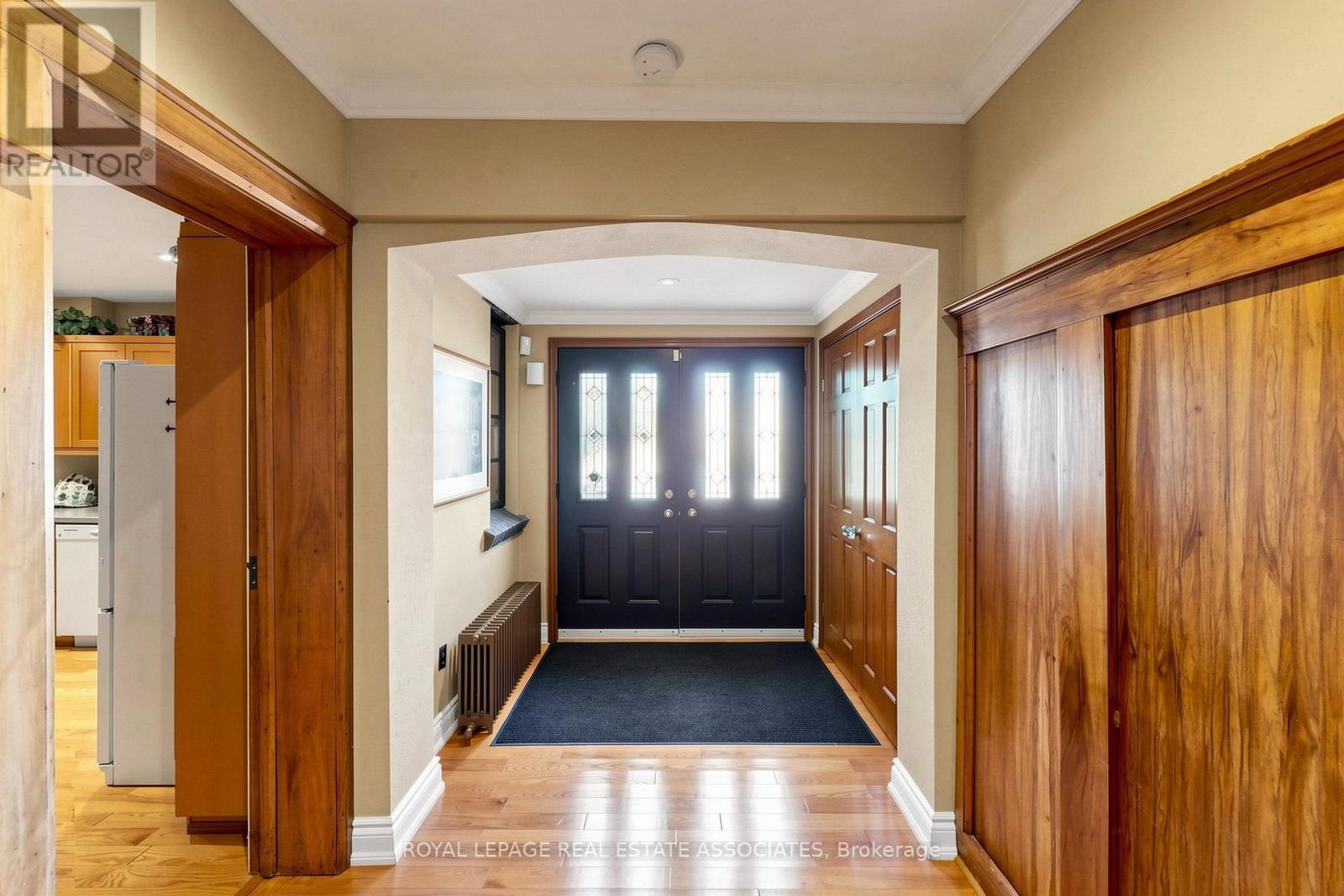 298 LAKESHORE ROAD E - 28
