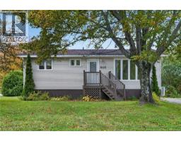 946 Francois Street, photo 2