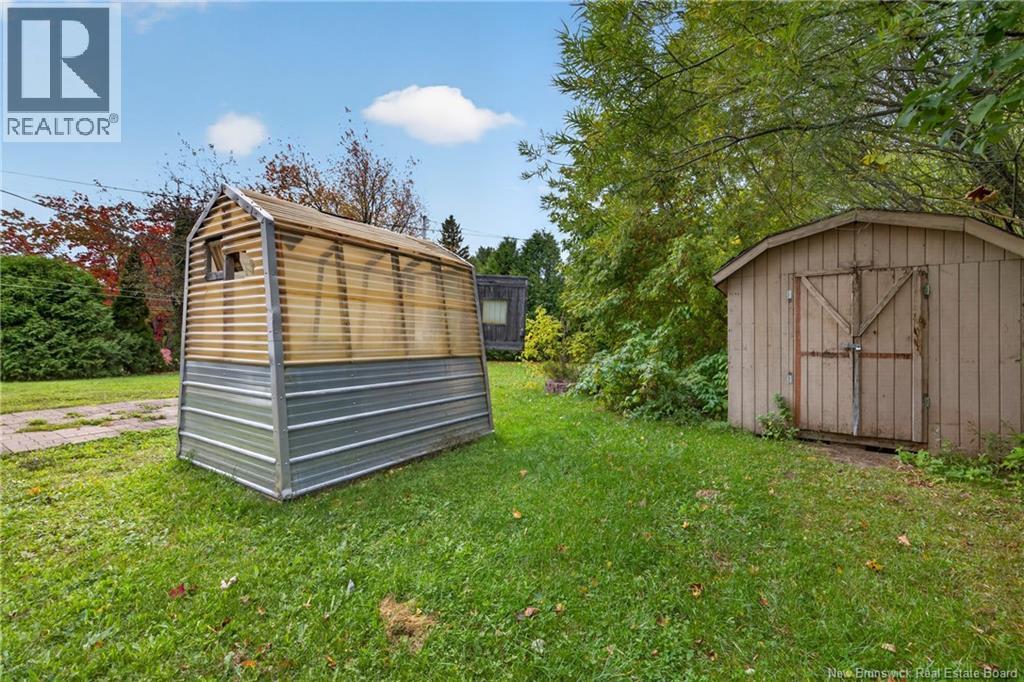 946 Francois Street - 32