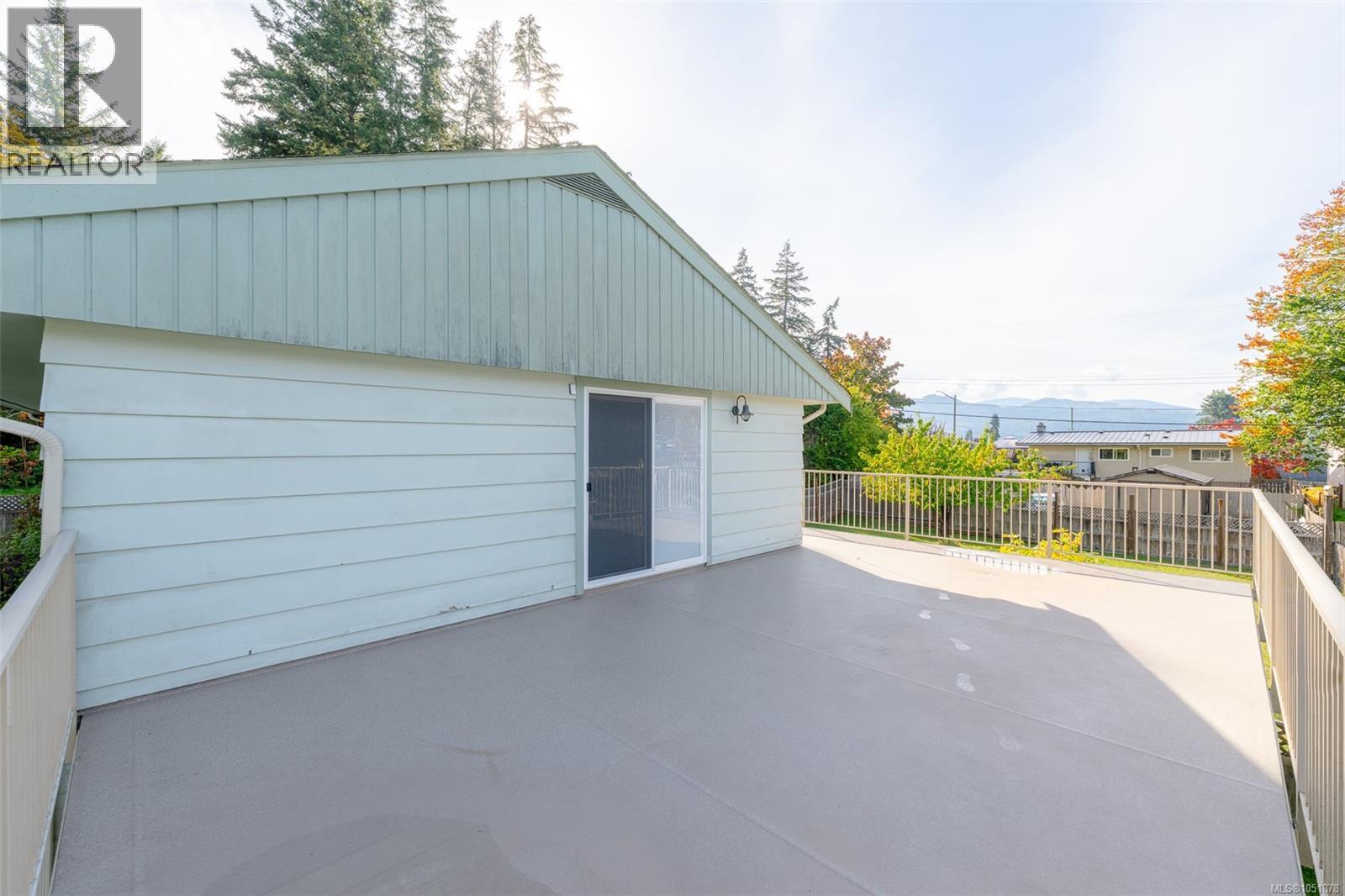 2804 16th Ave - 18