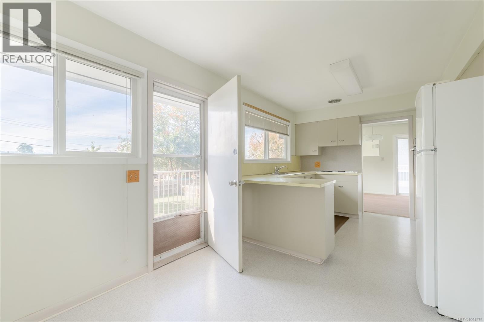2804 16th Ave - 25