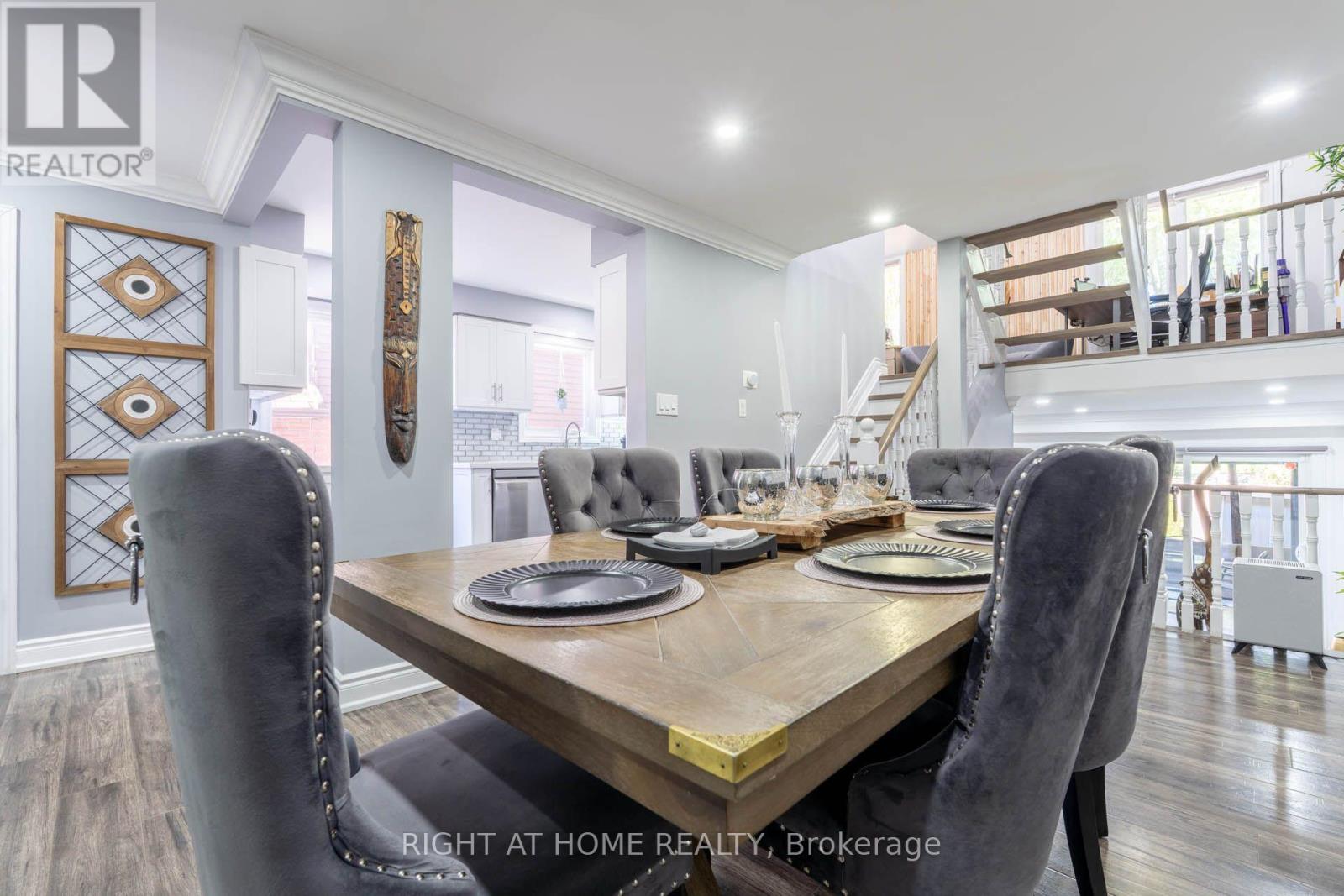 36 BURTON ROAD W - 17