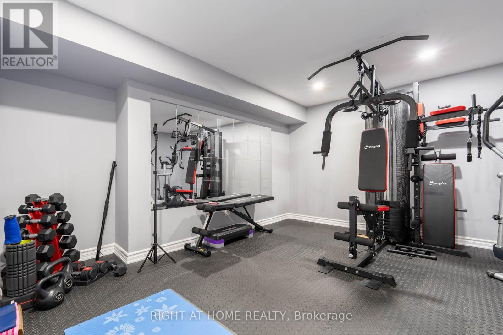 36 BURTON ROAD W - 29