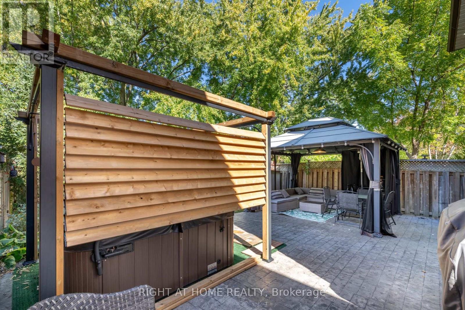 36 Burton Road Southwest, Brampton, ON photo 43