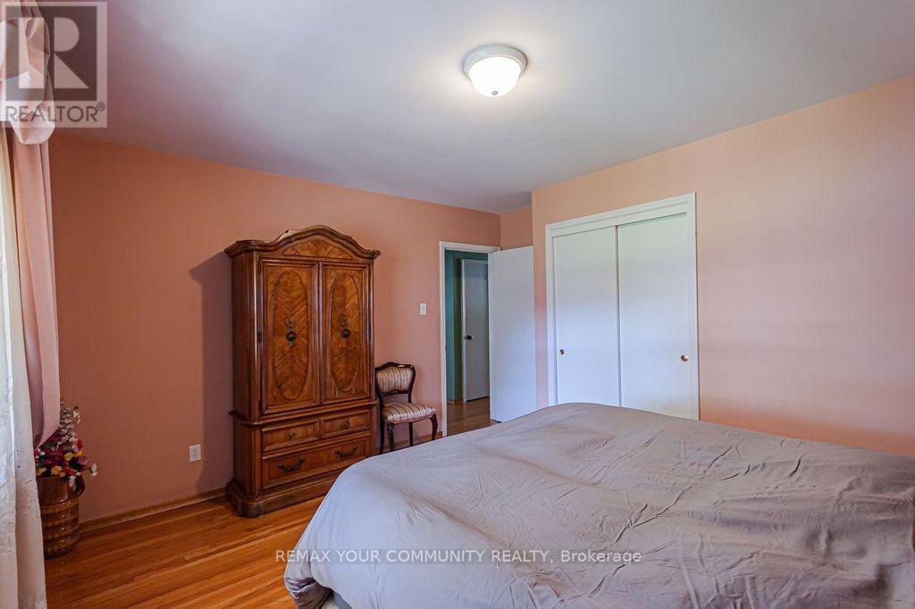 15 VALENCIA CRESCENT - 17