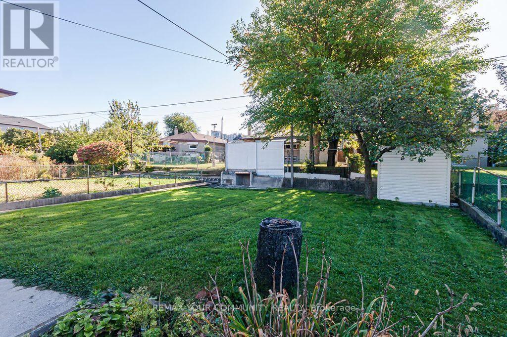 15 VALENCIA CRESCENT - 34