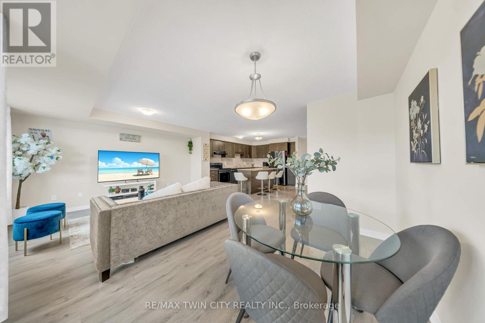 23 Valencia Avenue, Kitchener, ON photo 18