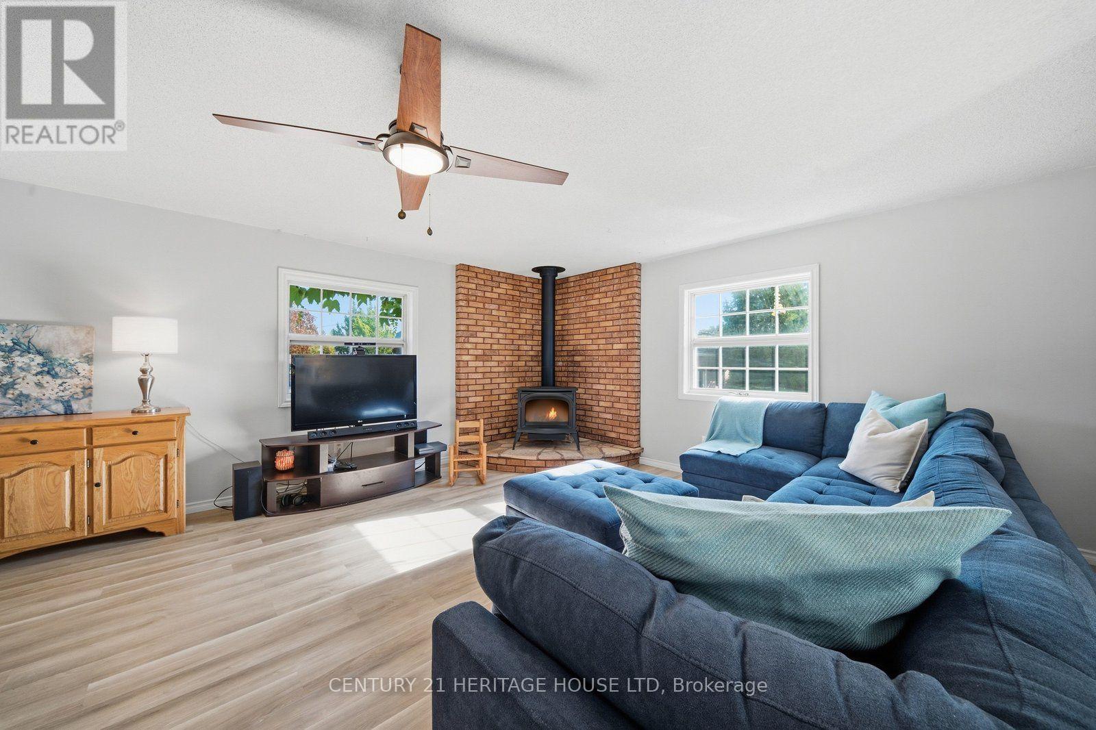 144 St George Street, Brantford, ON photo 19