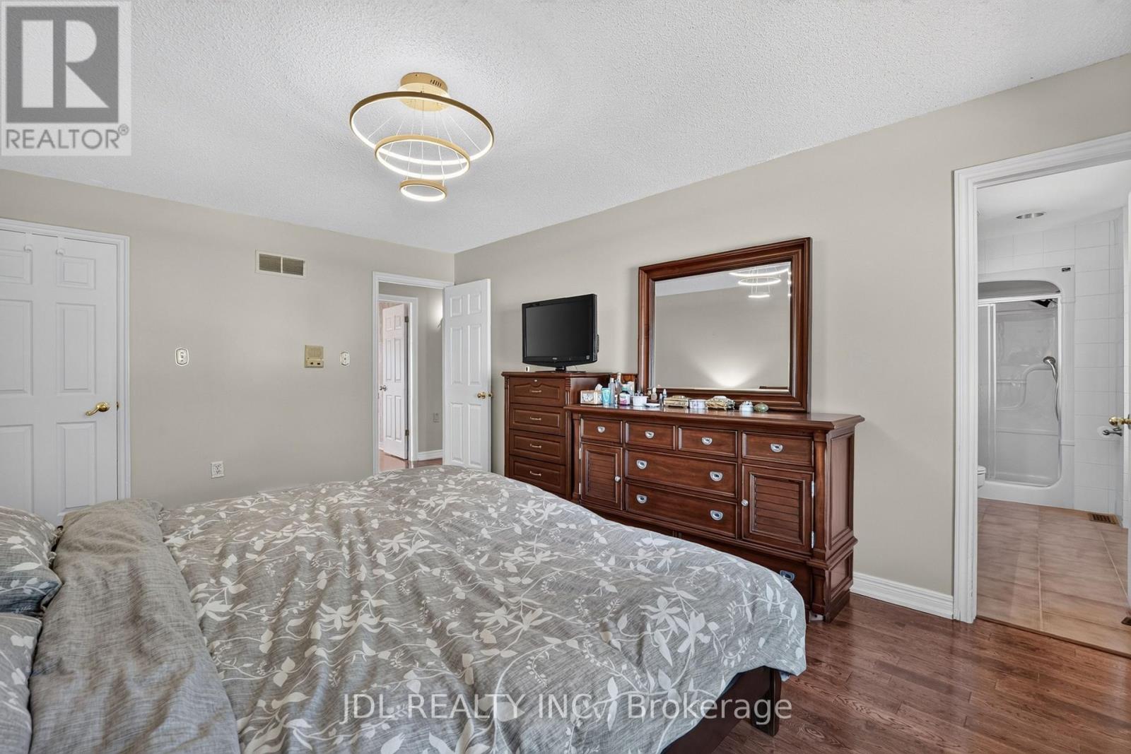 6240 MORETTA DRIVE - 33