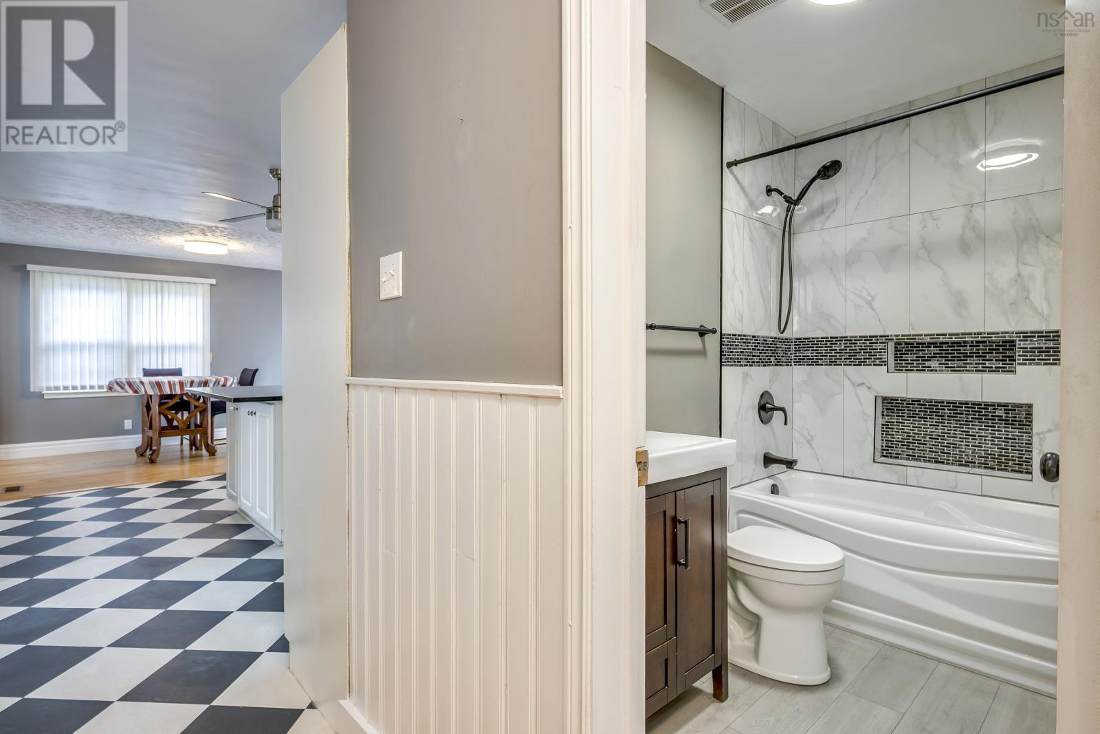 36 Erin Drive - 14