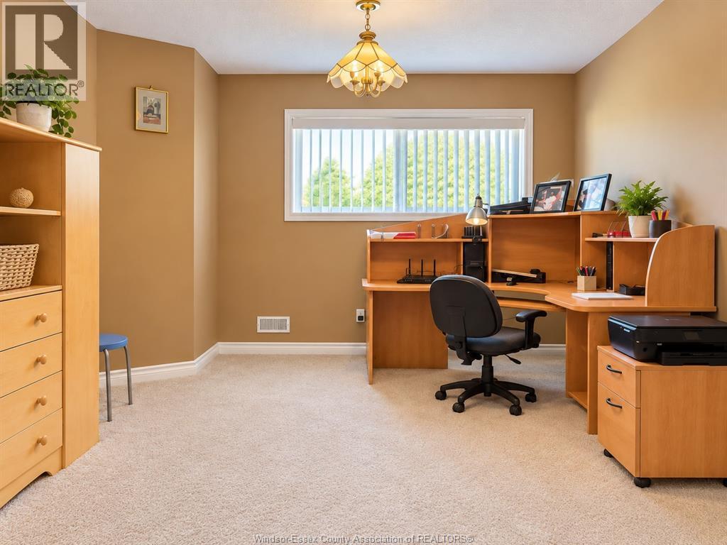1058 NOVA DRIVE - Image 23